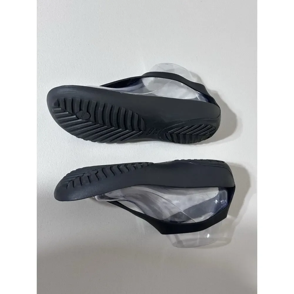 Crocs Serena Sexi Flip Women’s 10 Black Slingback Thong T-Strap Sandals